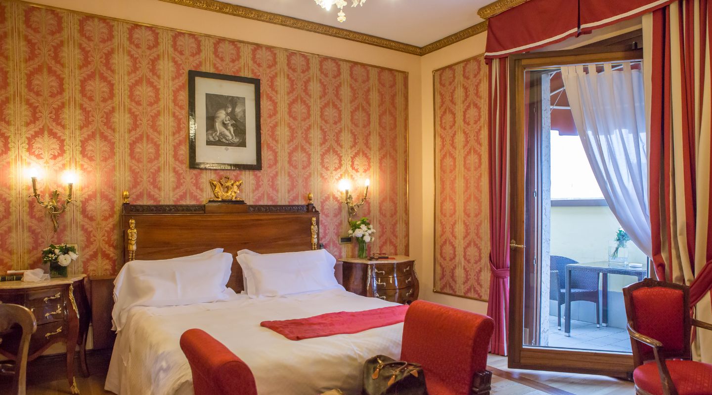 Grand Deluxe