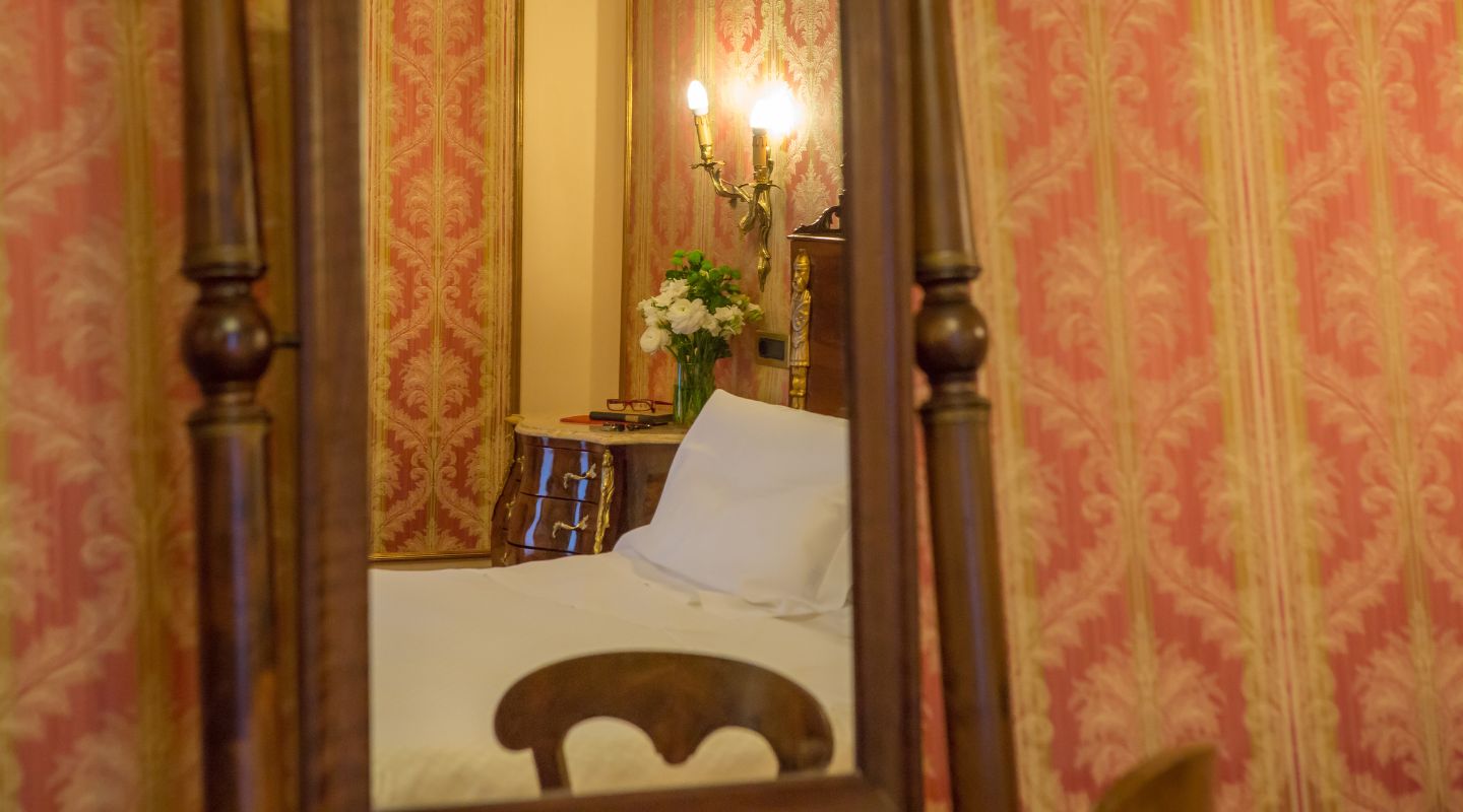 Grand Deluxe