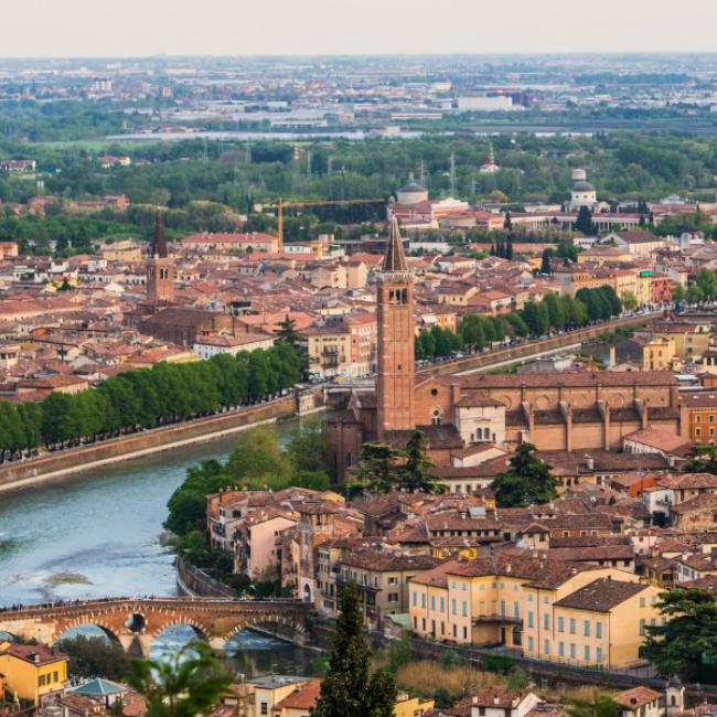 Base per scoprire Verona | Base for discovering Verona